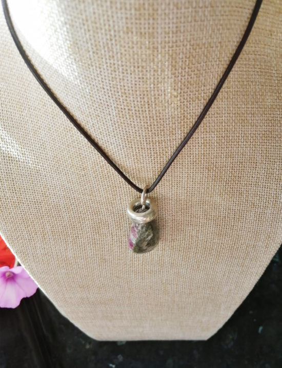 Colgante Turmalina en bruto y Plata