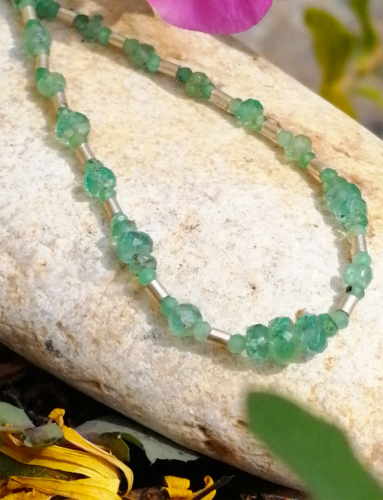 Pulsera de Esmeraldas verde azuladas de Colombia y Plata